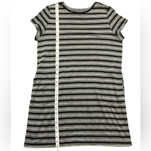 LOFT Women's Short Sleeve Black and White Stripe Dress with Pockets Size Large - Picture 10 of 11